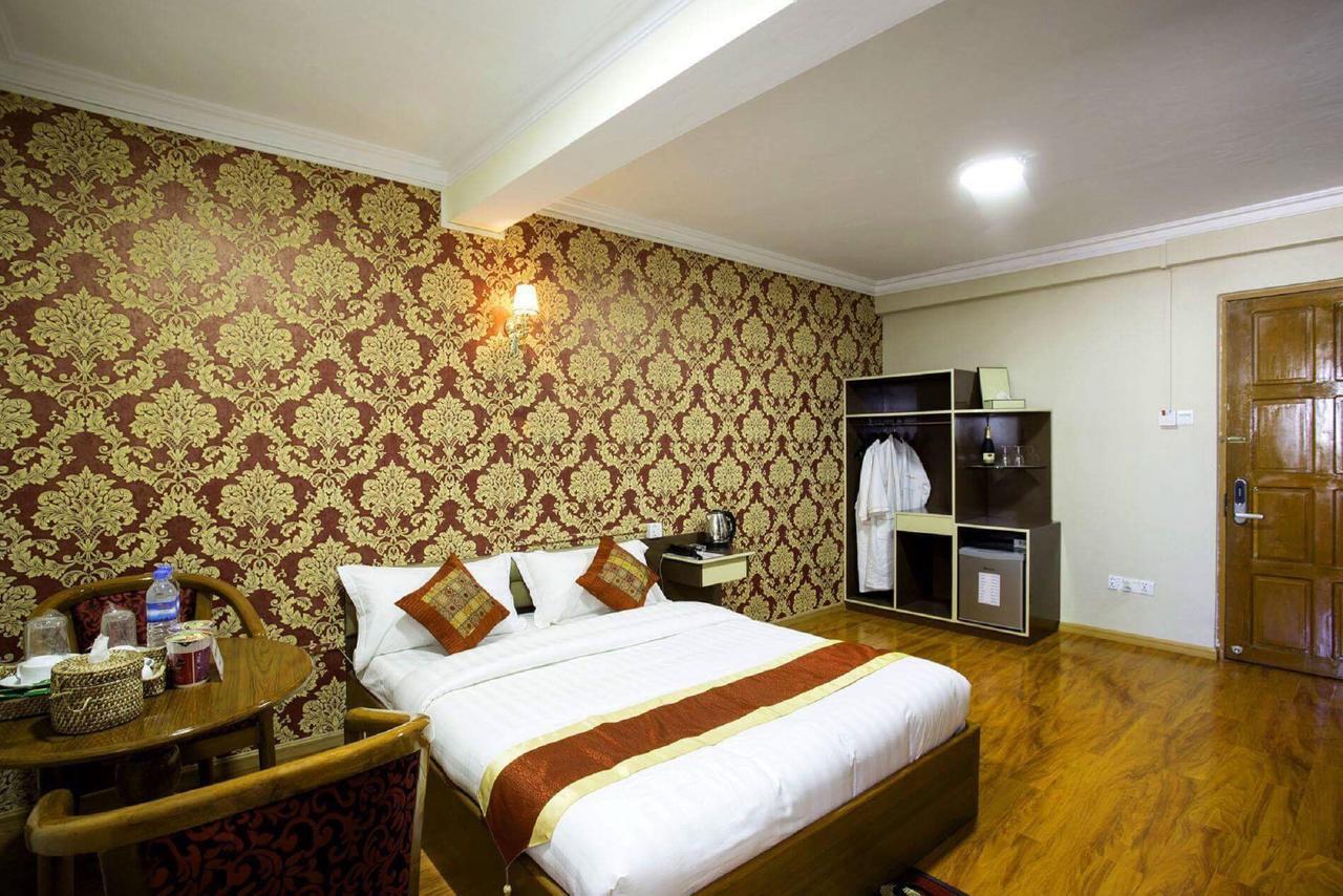 Thiha Bala Hotel Мемьо Экстерьер фото